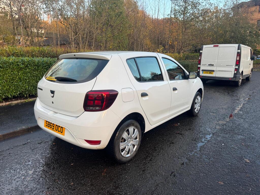 624df0e82af24e25990f3abe7d322b6d