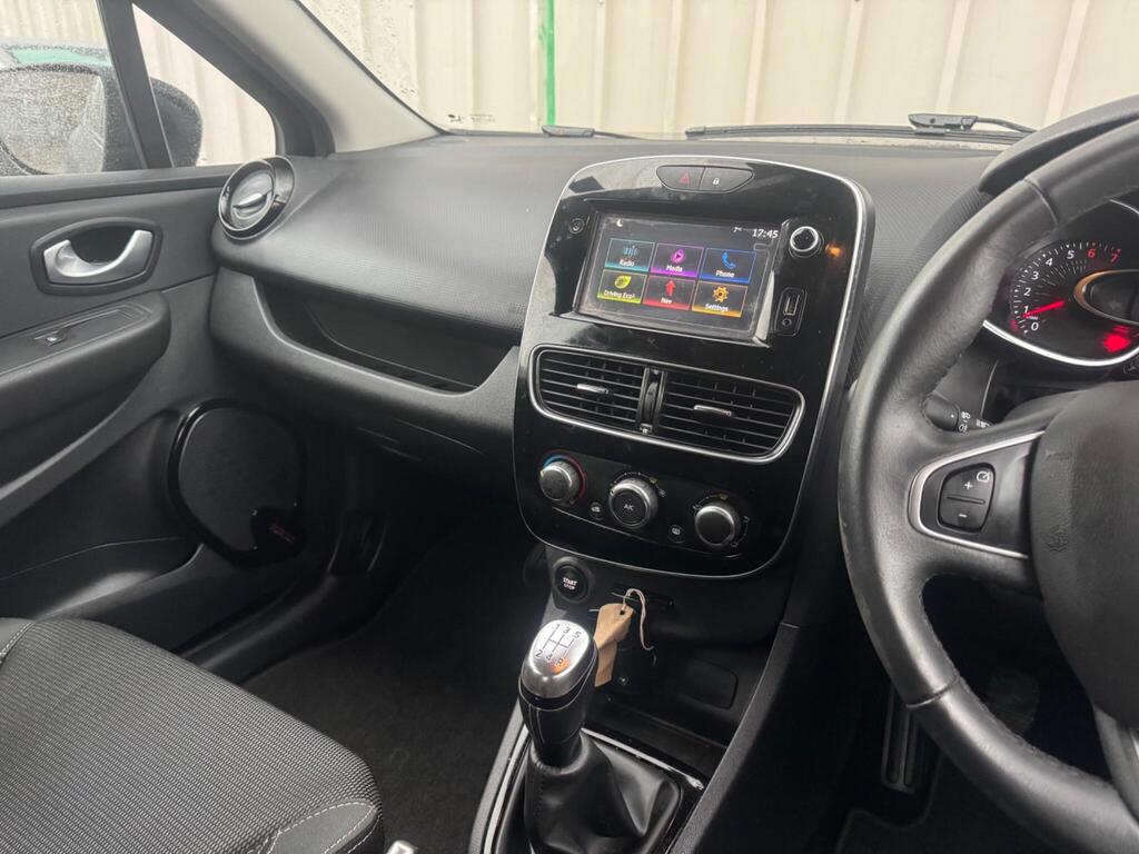 3159483a2b684d05a7a1270b019ab1ad